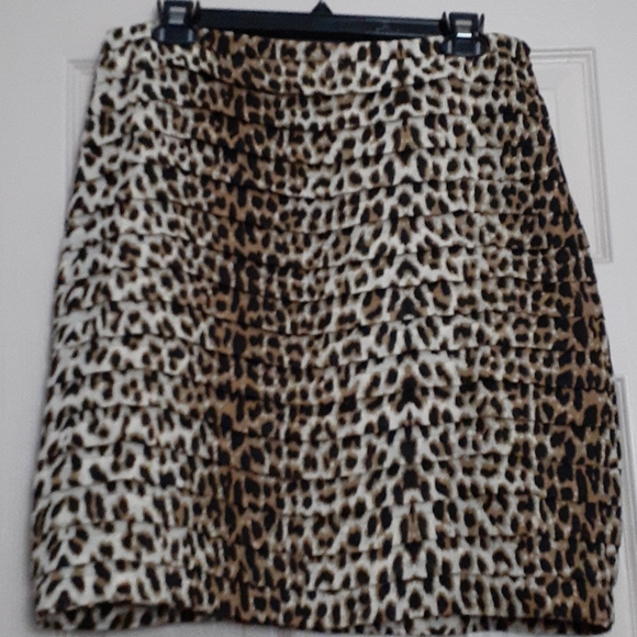Worthington Dresses & Skirts - Worthington leopard skirt